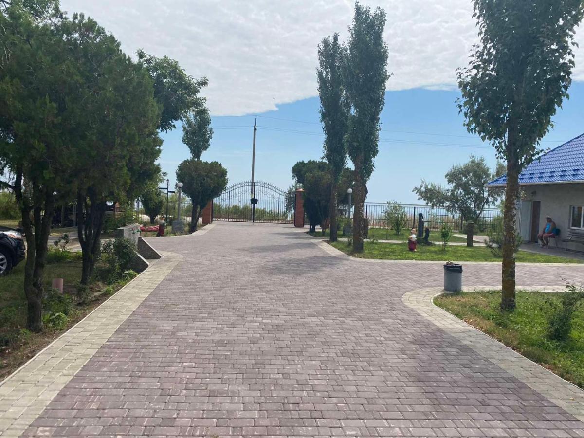 База Отдыха Причал Lazurne Esterno foto